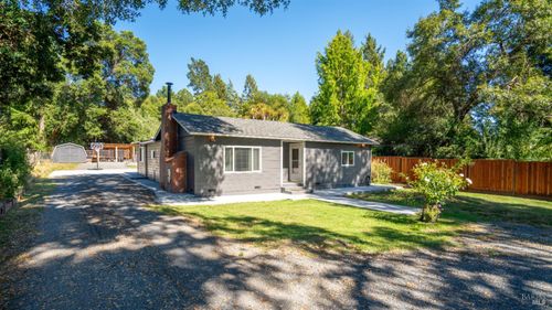 1550 Laguna Road, Santa Rosa, CA, 95401 | Card Image