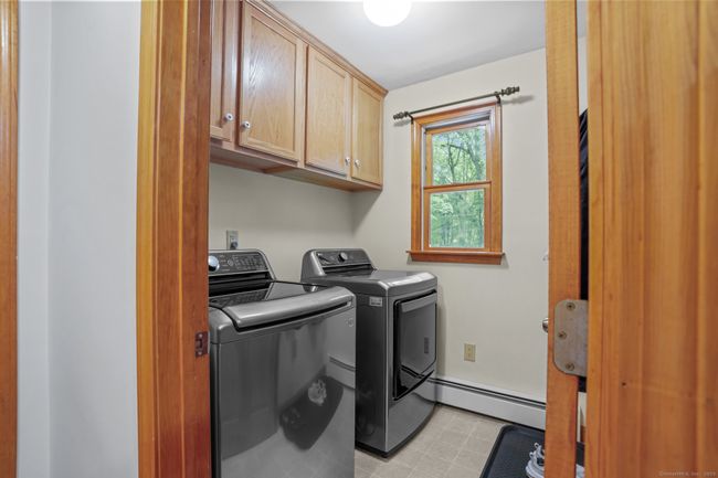 142 Sunset Dr, House other with 3 bedrooms, 3 bathrooms and 6 parking in Killingly CT | Image 21