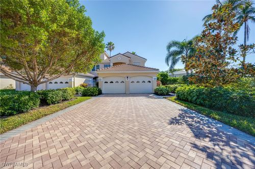 apt-b10-8415 Excalibur Cir, NAPLES, FL, 34108-7746 | Card Image