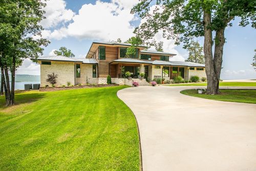 250 Pine Dr, Heber Springs, AR, 72543-7742 | Card Image