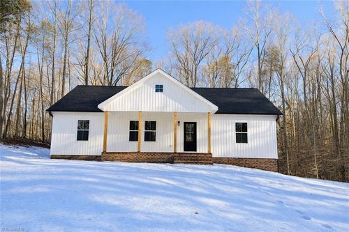 639 Georgetown Road, Winston-Salem, NC, 27107 | Card Image