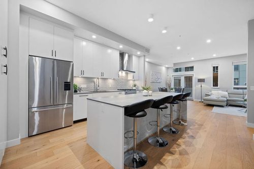 4684 Capilano Rd, North Vancouver, BC, V7R4K3 | Card Image