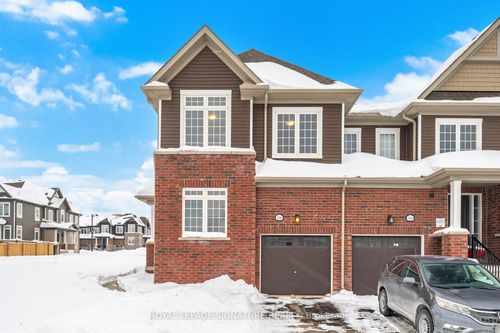 106 Sanders Rd, Erin, ON, N0B1T0 | Card Image