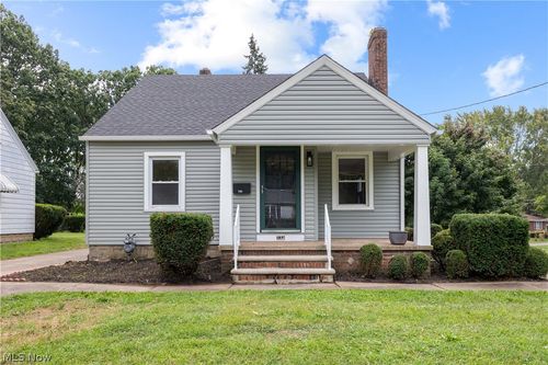 731 W 32nd St, Lorain, OH, 44052-5003 | Card Image