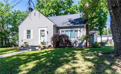 118 S Chestnut St, Shelbyville, IL, 62565-2108 | Card Image