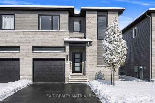 16 Livya St, Limoges, ON, K0A2M0 | Card Image