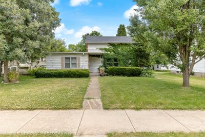 180 N Oak Street, House other with 3 bedrooms, 1 bathrooms and 6 parking in Hinckley IL | Image 2