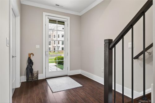 348 Horseman Blvd, Sleepy Hollow, NY, 10591-2958 | Card Image