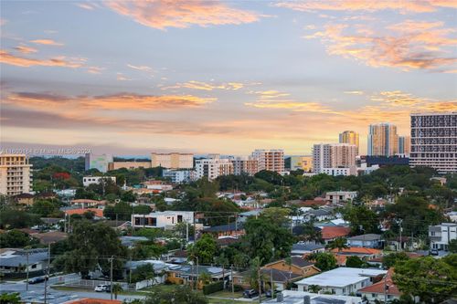apt-1110-3000 Coral Way, Miami, FL, 33145-3239 | Card Image