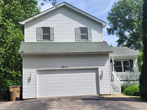 11233 3rd Ave, Pleasant Prairie, WI, 53158-5231 | Card Image