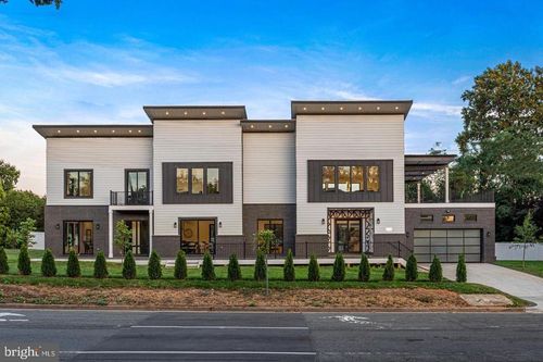 1733 Chain Bridge Rd, Mclean, VA, 22102-2901 | Card Image