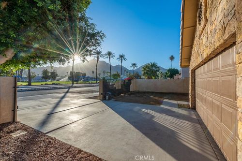 51785 Avenida Bermudas, La Quinta, CA, 92253 | Card Image
