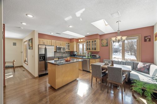 5310 Dominick Dr, Minnetonka, MN, 55343-4105 | Card Image