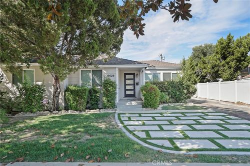 19029 Calvert St, Reseda, CA, 91335 | Card Image