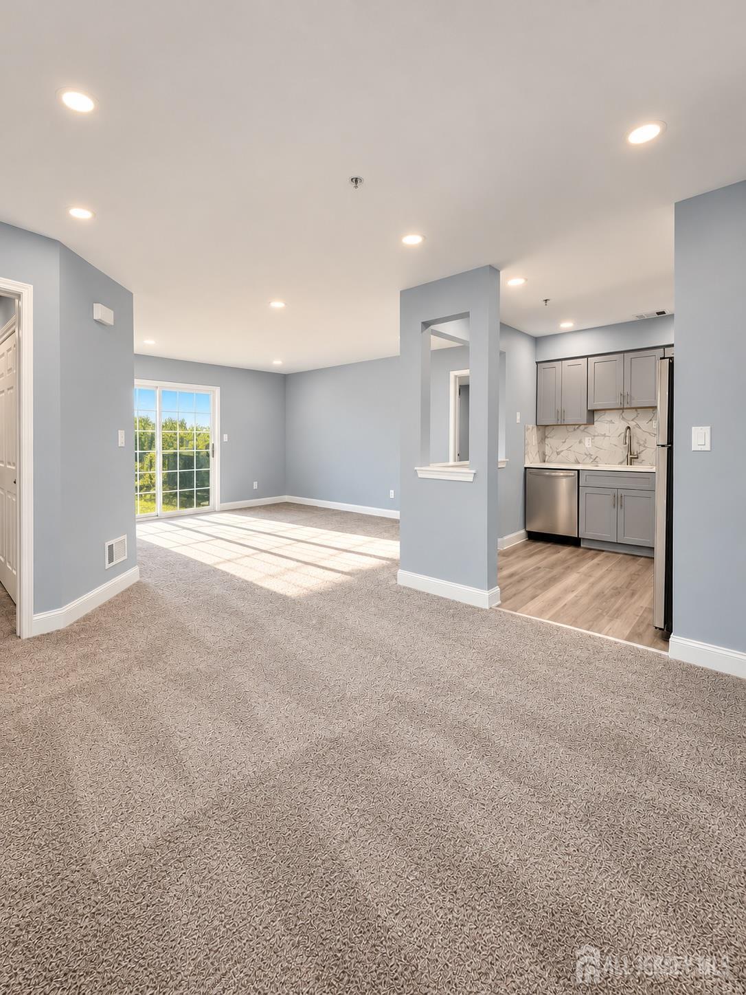 Residential Lease in Edison