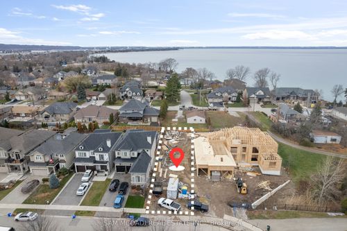 451 Montreal Cir, Stoney Creek, ON, L8E0E2 | Card Image