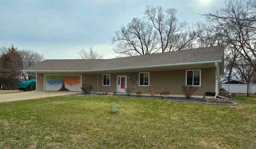 402 S Pearl St, Elk Point, SD, 57025 | Card Image