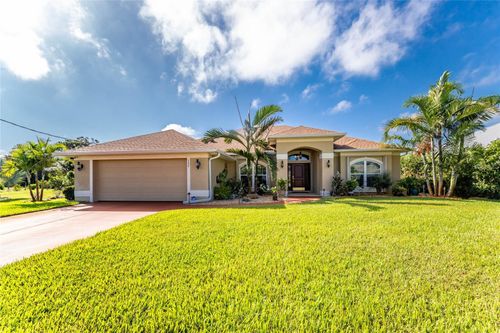 133 Mariner Ln, Rotonda West, FL, 33947-2025 | Card Image