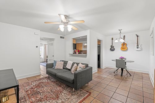 112-3815 Guadalupe St, Austin, TX, 78751-4916 | Card Image