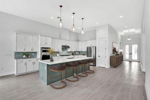 182 Se Calmo Cir, Port St Lucie, FL, 34984-6610 | Card Image