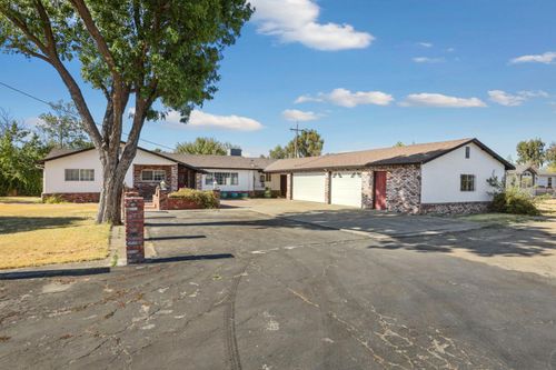 5791 Carpenter Rd, Stockton, CA, 95215-8101 | Card Image