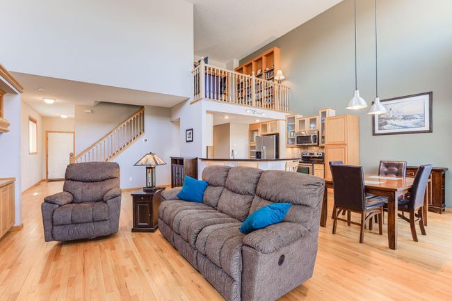 587 Crane Creek Ln, Townhouse with 3 bedrooms, 4 bathrooms and null parking in Eagan MN | Image 5