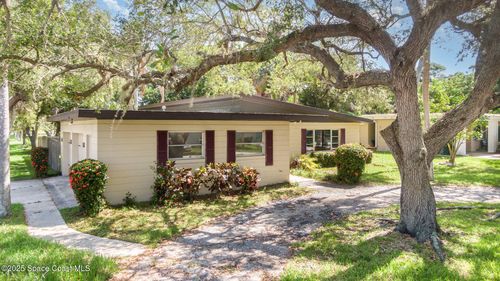 150 W Alachua Ln, Cocoa Beach, FL, 32931-3802 | Card Image