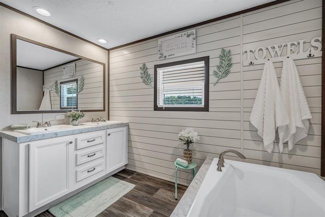 2747 Old Masonic Rd, House other with 3 bedrooms, 2 bathrooms and 2 parking in Brenham TX | Image 19