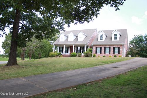 11 Nelson Dr, Holly Springs, MS, 38635-3278 | Card Image