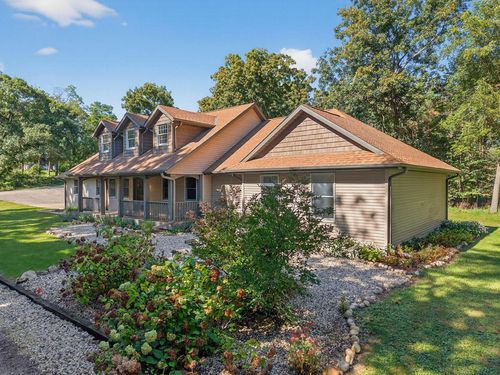 W349S10106 Bittersweet Court, Eagle, WI, 53119 | Card Image