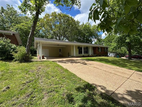 215 Circle Dr, Owensville, MO, 65066-1107 | Card Image