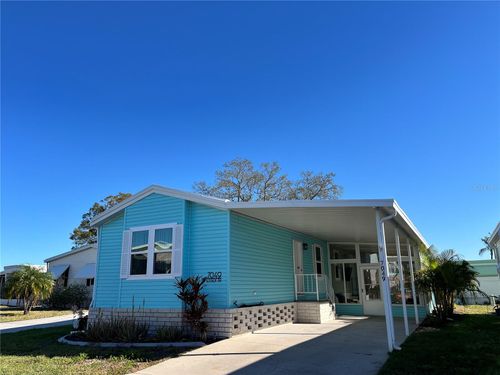 521-7049 Mount Essex Dr Ne, ST PETERSBURG, FL, 33702-6015 | Card Image