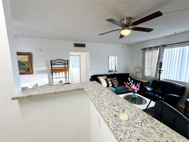 APT-729 - 310 S Cypress Rd, Home with 2 bedrooms, 2 bathrooms and null parking in Pompano Beach FL | Image 8