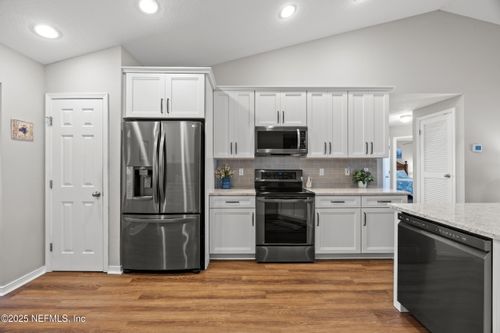 3190 Silverado Cir, Green Cove Springs, FL, 32043-6243 | Card Image