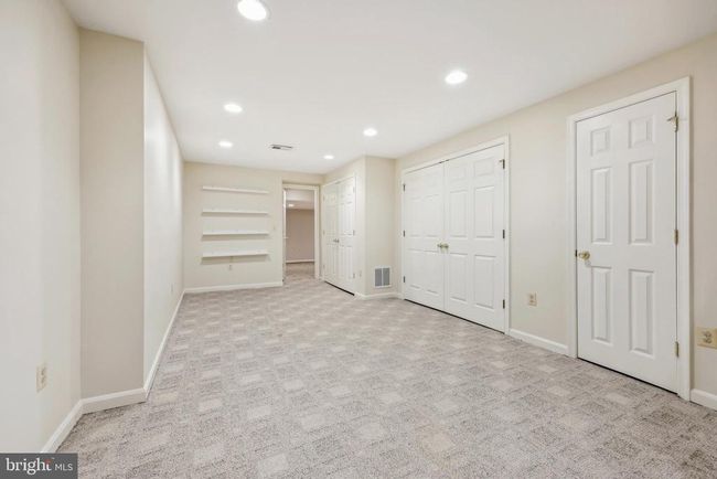 2912 Oakton Ridge Cir, House other with 5 bedrooms, 4 bathrooms and null parking in OAKTON VA | Image 44