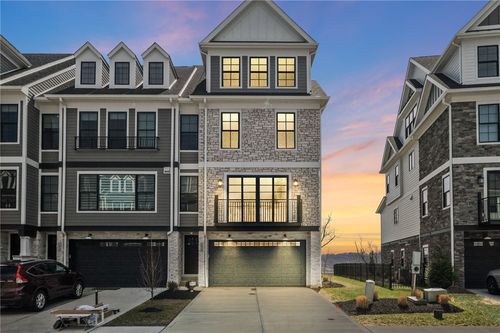 3010 Greeneview Ln, Mars, PA, 16046-3017 | Card Image