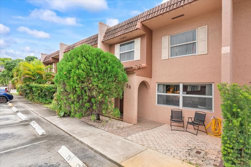 29-29 Laredo Pl, Davie, FL, 33324-5554 | Card Image
