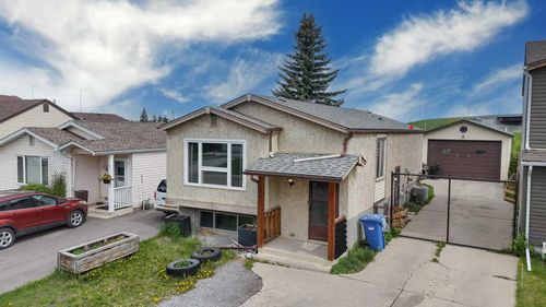 124 Abingdon Way Ne, Calgary, AB, T2A6R8 | Card Image