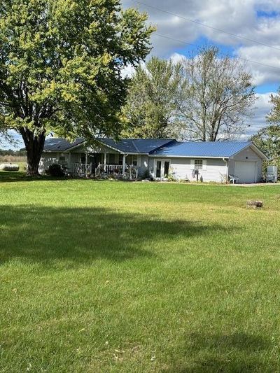 485 Deer Lodge Hwy, House other with 4 bedrooms, 2 bathrooms and 2 parking in Clarkrange TN | Image 1