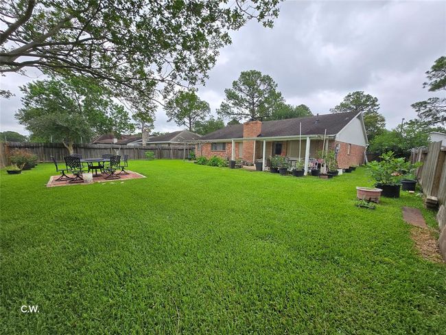 11834 Mulholland Dr, House other with 4 bedrooms, 2 bathrooms and 2 parking in Meadows Place TX | Image 9