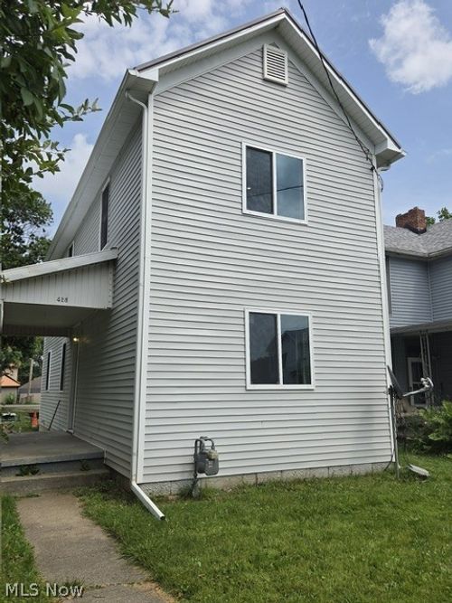428 Schaum Ave, Zanesville, OH, 43701-4717 | Card Image