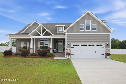 310 Shortleaf Dr, Grimesland, NC, 27837-7301 | Card Image