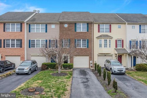 56 Teague Ln, MARTINSBURG, WV, 25404-6513 | Card Image