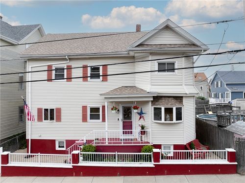 522 Slade St, Fall River, MA, 02724-1373 | Card Image