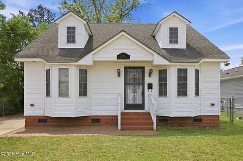 303 Dobbs St, Hertford, NC, 27944-1309 | Card Image