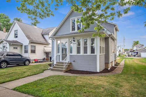 1424 Clark St, Dekalb, IL, 60115-2624 | Card Image