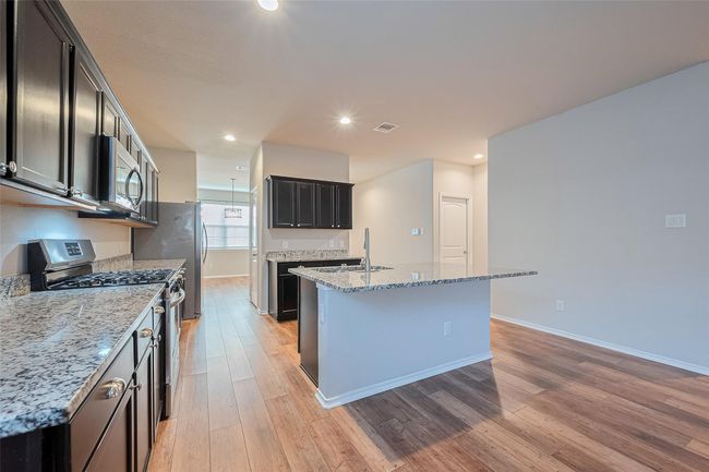 Kitchen | Image 17