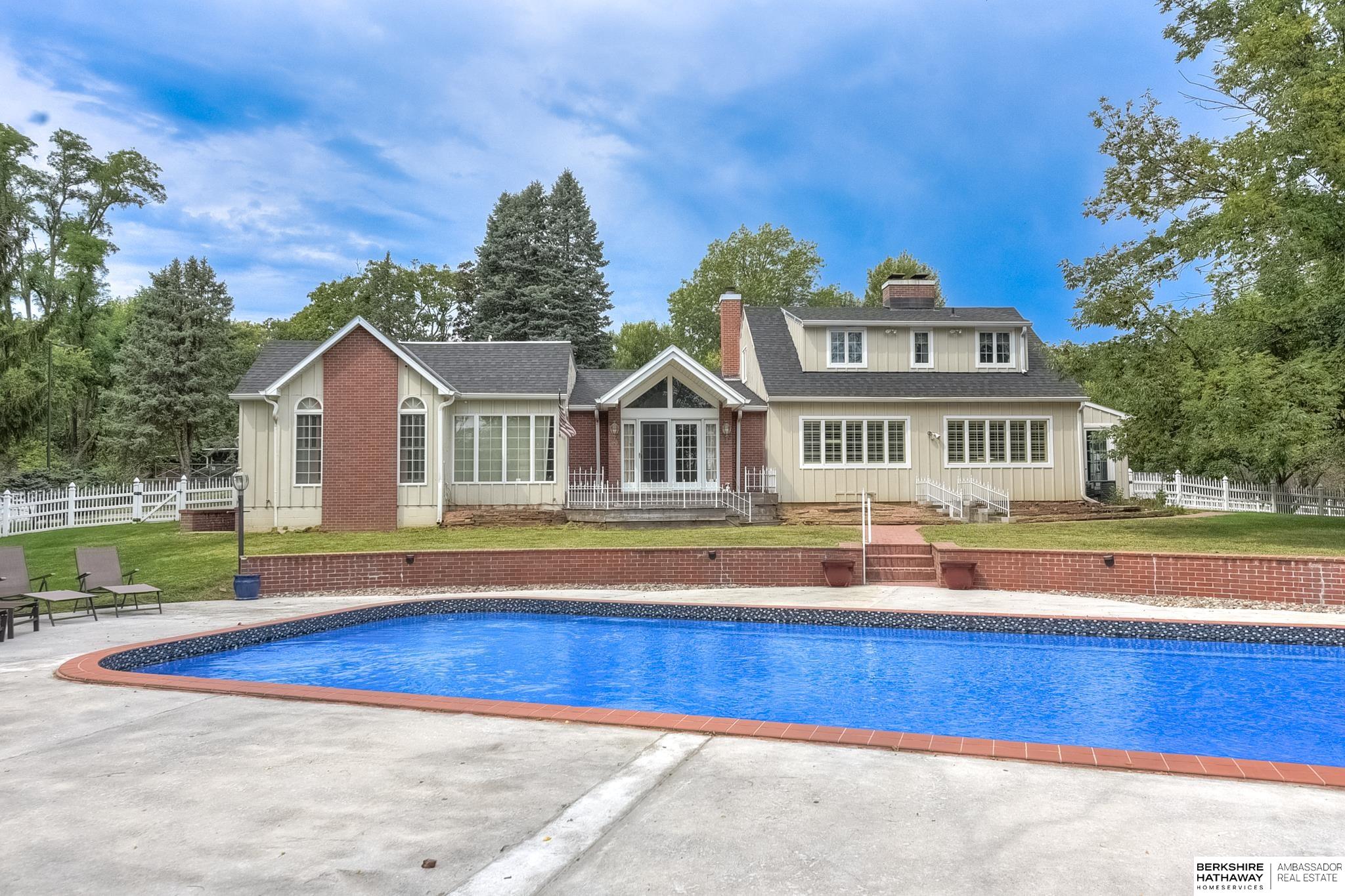 Prairie Hills Ln, Council Bluffs, IA 51503