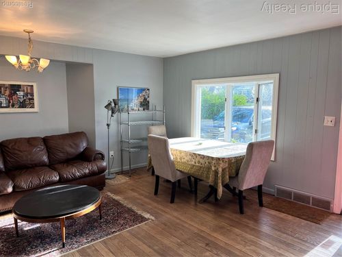 2468 Fernwood Ave, Ann Arbor, MI, 48104-5281 | Card Image