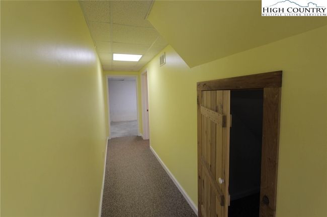 581 N Fork New River Rd, House other with 4 bedrooms, 3 bathrooms and null parking in Lansing NC | Image 37
